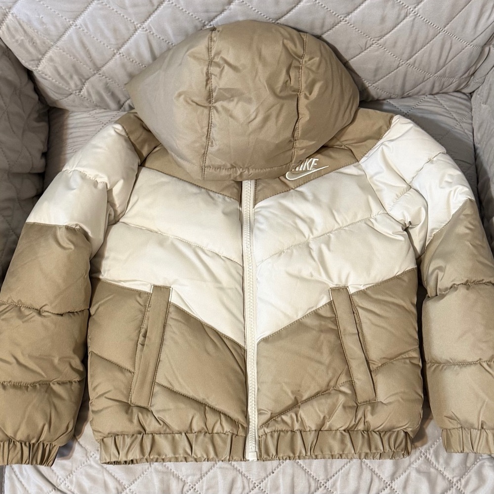 Nike Kids Beige and White Puffer Jacket